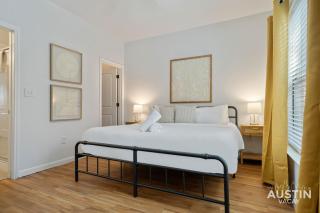5BR 2BA Austin Hideaway Near SoCo The Domain and Lady Bird Lake by Austin Vacay - 1