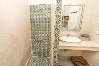Swimming Pool Parking Shower Beldi Sea view - 7