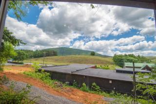1 Mile to Downtown West Jefferson Camping Cabin #6 - 9