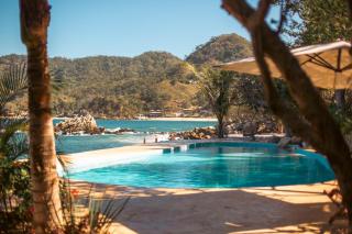 Corrales Bay Resort - 2