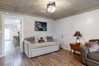 Modern Farmhouse Escape with Patio & Fire Pit in Bryan, Texas - 3
