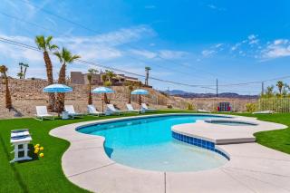 Luxury Tropical Playhouse Golf Pickleball - 0