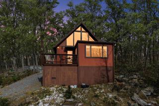 Luxury Glamping Domes & Chalet with Hot Tubs and Mountain Views in Augusta, WV - 3