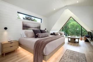 Luminous A-Frame Sanctuary near Pisgah National Forest in North Carolina - 9