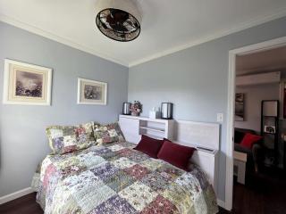 Charming Tiny Cottage in the Woods near Center Hill Lake for a Romantic Getaway near Baxter, Tennessee - Johnsons Chapel - 7