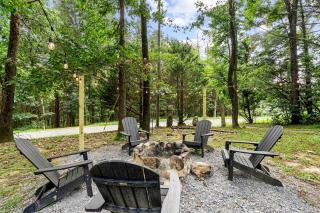 Resplendent Cabin Haven near Shenandoah River in Virginia - Bentonville - 9