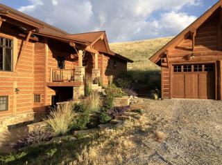 Scenic Creekside Lodge with Decks and Madison River Access near Yellowstone, Ennis Montana - 1