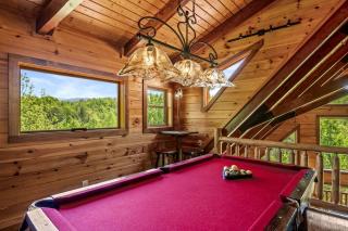 Spacious Luxury Log Cabin with Mountain Views, Hot Tub & Game Room near Gatlinburg & Pigeon Forge, Tennessee - 4