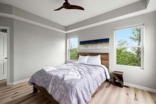 Scenic Getaway Cabin w/ Fire Pit, Deck & Panoramic Views in Martinsburg, WV - 7