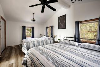 Splendid Mountaintop Cabin Retreat near South Branch Potomac River in West Virginia -  - 5