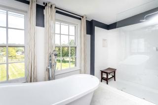 Romantic Shenandoah Valley Stay with Mountain Views & Outdoor Spaces in Luray, VA - 4