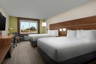 Holiday Inn Express Hotel & Suites Marina by IHG - 3