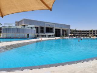 Cosy Romantic Sea View Villa at a 5 Hotel - 2