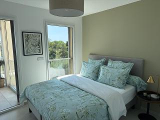 2-bedroom apartment with breathtaking ocean view - 3