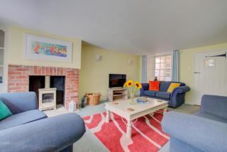Sandcastle Cottage - 9