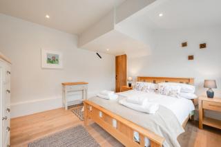 Holly Cottage - 4