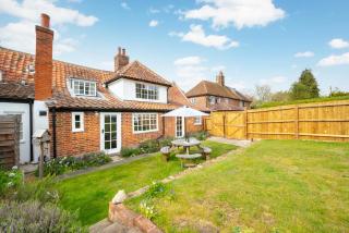 Holly Cottage - 3