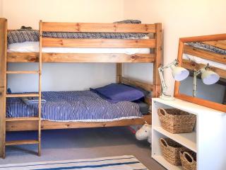 Dottys Cottage - 2