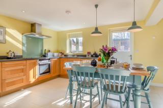 West Barn Cottage - 2