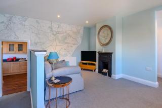 Amber Cottage - 2