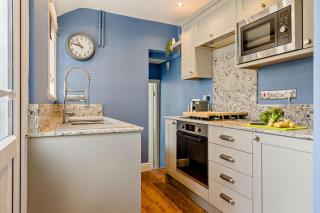 Coastguard Cottage - 7