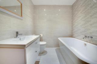 Barrie House - 2