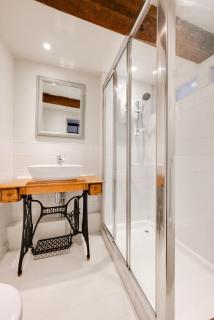 London Cottage - 1