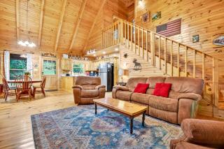Our Favorite Place - Unwind in the Hot Tub or Relax by the Creekside Firepit - 3