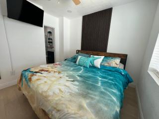 Downtown Central 1B-1B #2 - 3