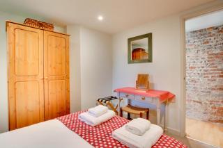 Crossways Barn - 1