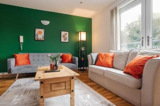 2 Bedroom flat near Old Trafford - 6