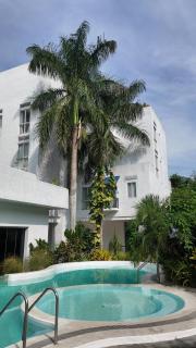 Adrian's Place at La Bella Tagaytay - 4