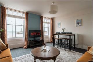 Margate Bliss 3 Bed House with Beach Views - 9