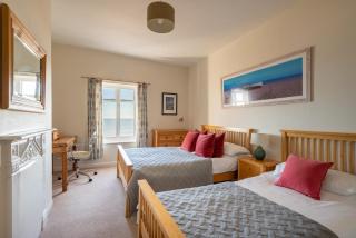 Regent Cottage - 1