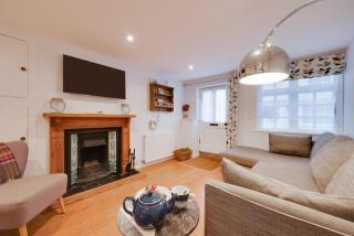 The Little Blue House - Southwold - 8