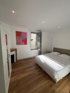 La Maison des Filles - 1