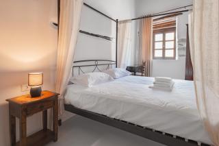 Katharsis Palace 15th Century Art Hotel at Naxos Old Town IV - 4