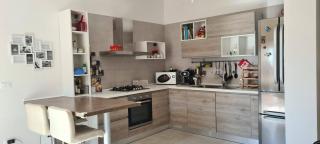 J&M Appartamento a 6 minuti in auto dalla spiaggia - 2