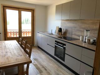 Chalet sleeps 10 Combloux Megève Bottom of slopes - 2