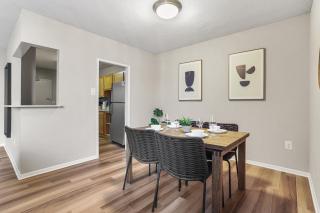 Stylish Crystal City Flat - Gym & Pool - 7