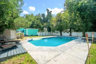 5B Well-Equipped Bungalow & Pool - 8