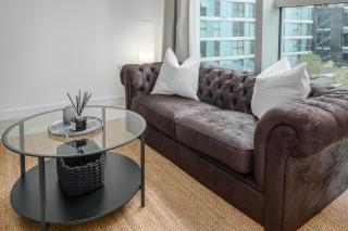 The Hub MK- 1 bed Luxe Apartment - 9