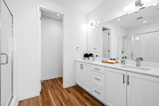Central Location Master Bedroom w Shared Bathroom - 2