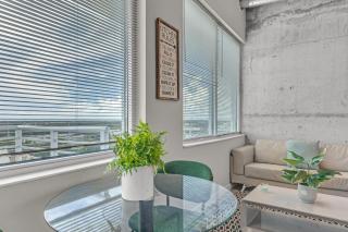Modern Unit in the Heart of Downtown St Pete - 1