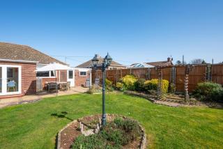 Broadway Bungalow - 1