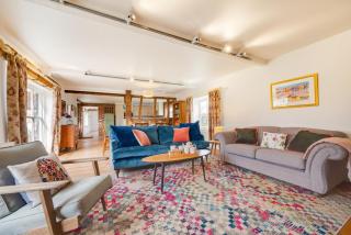 Mill Farm Barn - 3