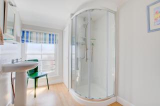 54 Stradbroke Road - 1