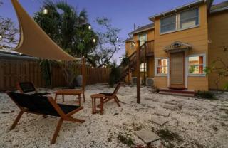 1BD Walk to Central Ave Beaches Dining Shops - 0