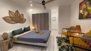 Island Escape, Marina Paradise & Beach Adventures - 7