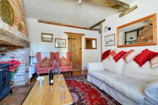 The Old Coach House - 8